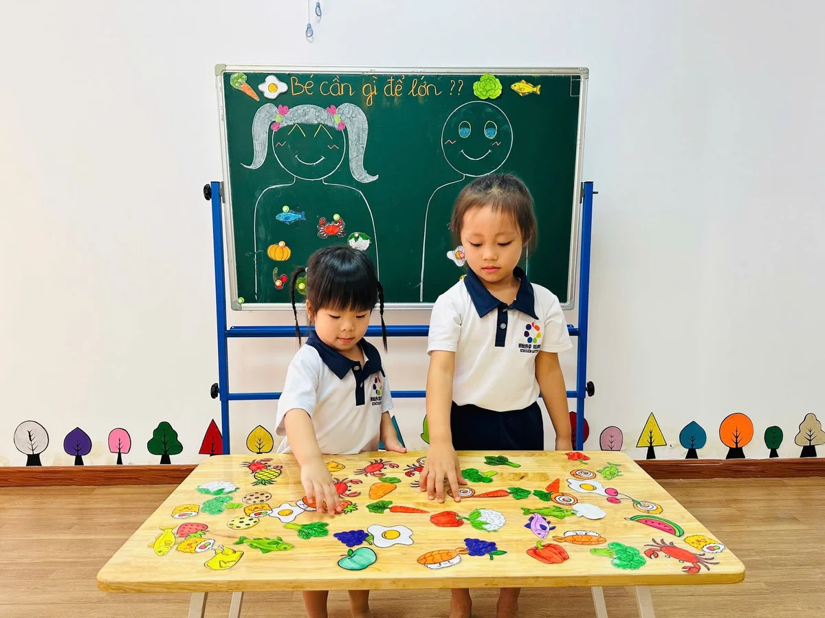 Giờ học tìm hiểu thực phẩm lành mạnh